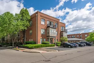 936 Quality Pl, Columbus, OH 43215 - Photo 1