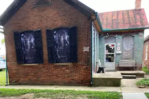 369 E Main St, Chillicothe, OH 45601 - Photo 1