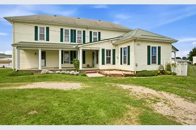 32 E 1st Street, Frazeysburg, OH 43822 - Photo 1