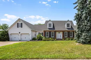 405 Ridgedale Dr, Circleville, OH 43113 - Photo 1