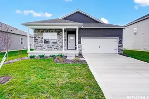 1219 Stratford Wy, London, OH 43140 - Photo 1
