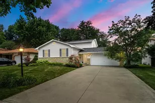 1944 Faymeadow Ave, Columbus, OH 43229 - Photo 1
