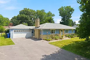 278 E Cooke Rd, Columbus, OH 43214 - Photo 1