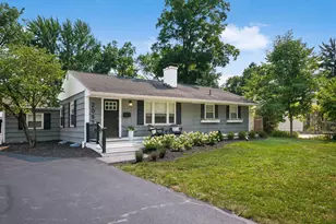 2097 Springhill Dr, Columbus, OH 43221 - Photo 1