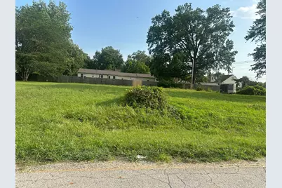 3703 E Genessee Avenue, Columbus, OH 43219 - Photo 1