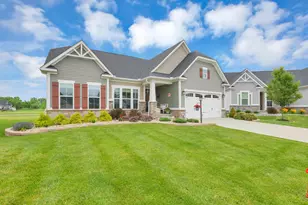 112 Carthage Ct, Etna, OH 43062 - Photo 1