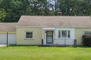 2716 Fairwood Ave, Columbus, OH 43207 - Photo 1