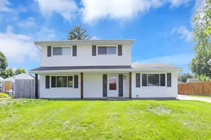 5180 Meadowbrook Dr, Columbus, OH 43207 - Photo 1