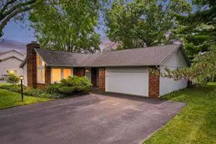 272 Glenn Dr SW, Pataskala, OH 43062 - Photo 1