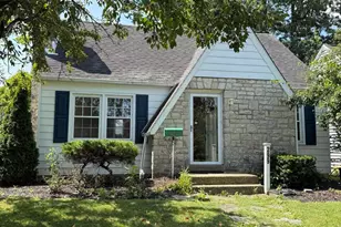 299 E Dominion Blvd, Columbus, OH 43214 - Photo 1