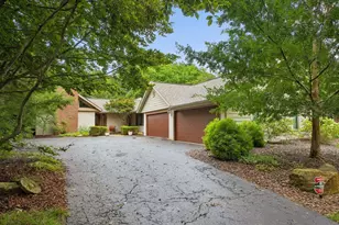 2756 Lear Rd, Upper Arlington, OH 43220 - Photo 1