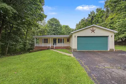 589 Floral Valley Drive W, Howard, OH 43028 - Photo 1