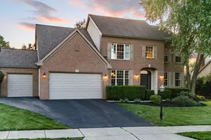 341 Ashmoore Cir W, Powell, OH 43065 - Photo 1