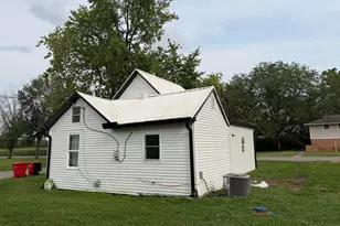 22 Fairview Ave, London, OH 43140 - Photo 1