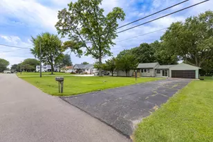 1341 Lusch Rd, Marion, OH 43302 - Photo 1