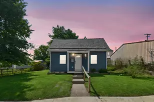 1121 W Washington St, Baltimore, OH 43105 - Photo 1