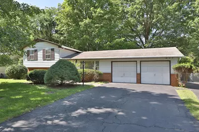 6829 McVey Boulevard W, Columbus, OH 43235 - Photo 1