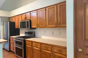 693 Winsholen Ct, Westerville, OH 43081 - Photo 1