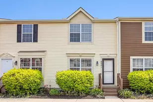 4841 Stoneybrook Blvd, Hilliard, OH 43026 - Photo 1