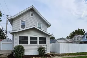 118 E Oakwood Ave, Bucyrus, OH 44820 - Photo 1
