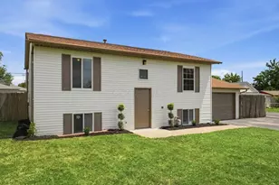 142 Gladys Rd, Columbus, OH 43228 - Photo 1
