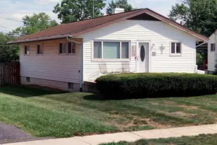 2798 Brookpark Cir E, Grove City, OH 43123 - Photo 1