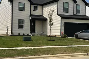 407 Lukes Cir, London, OH 43140 - Photo 1