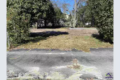 303 Griffin Avenue, Eastman, GA 31023 - Photo 7