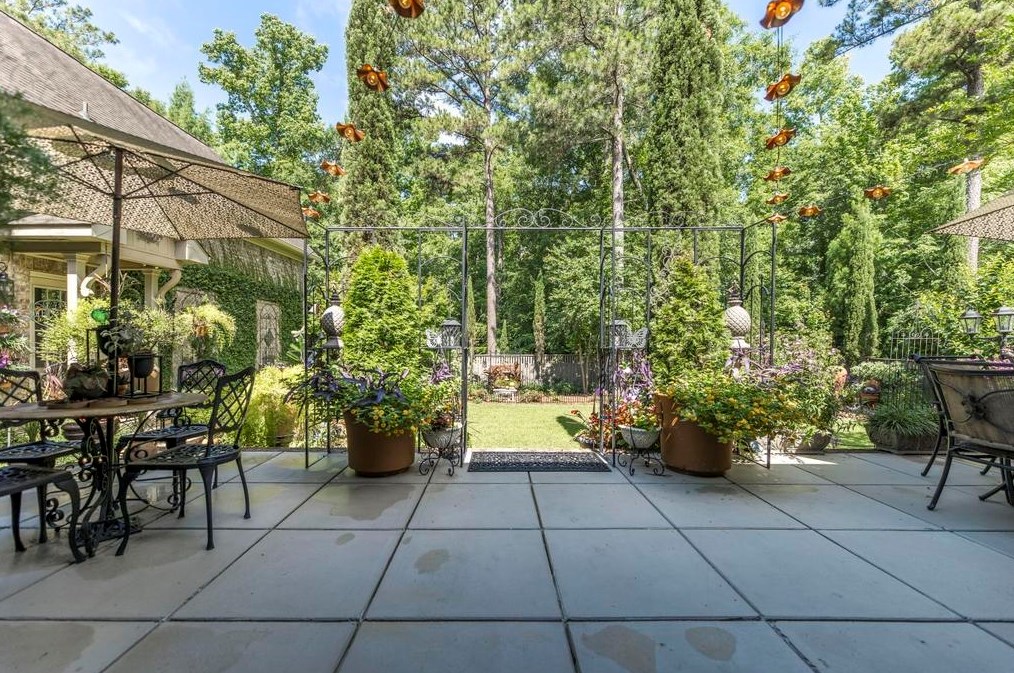 4042 Roundtop Cir, Perry GA  31069-7806 exterior