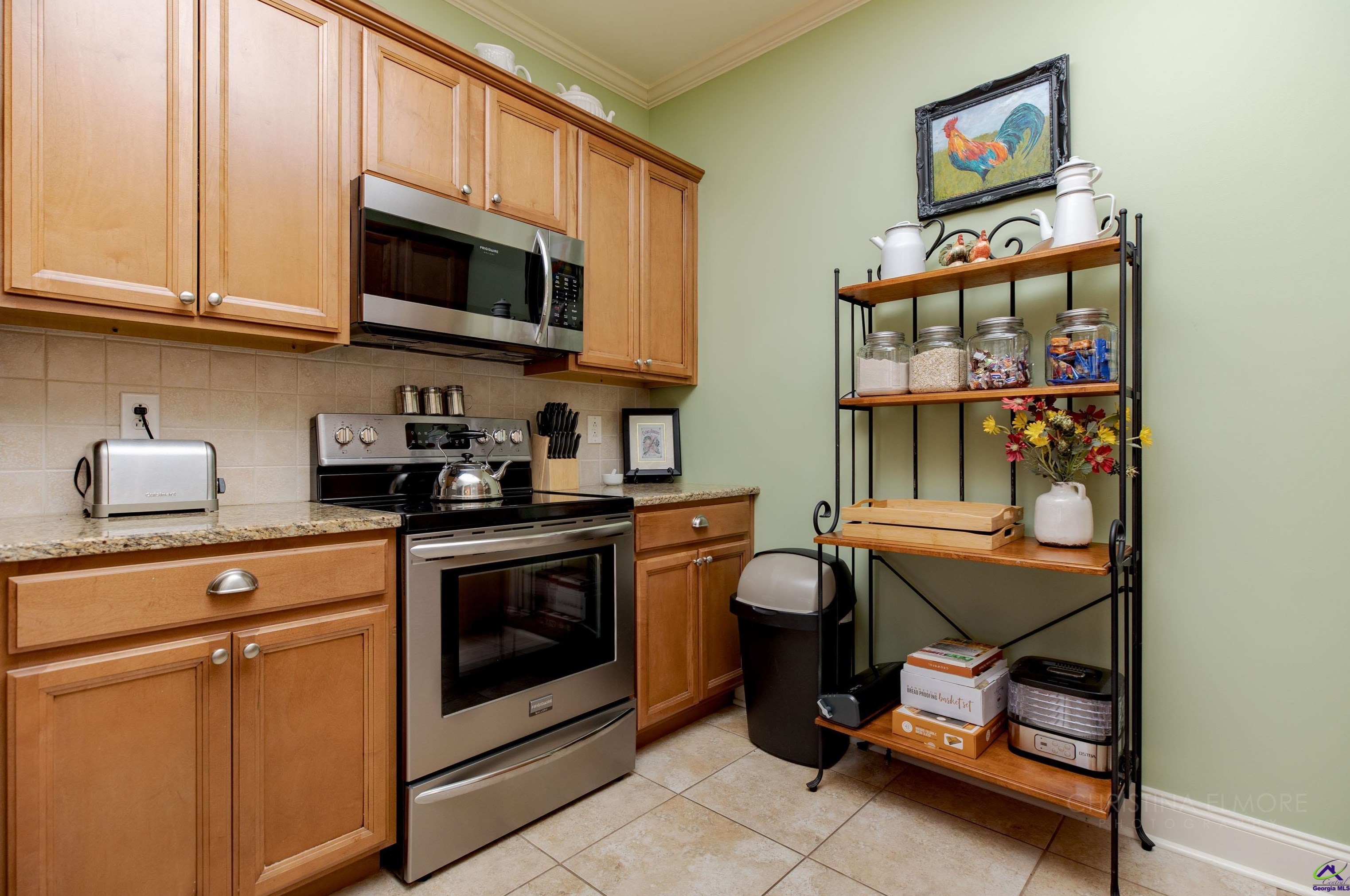 205 Avington Chase, Perry GA  31069-4851 exterior