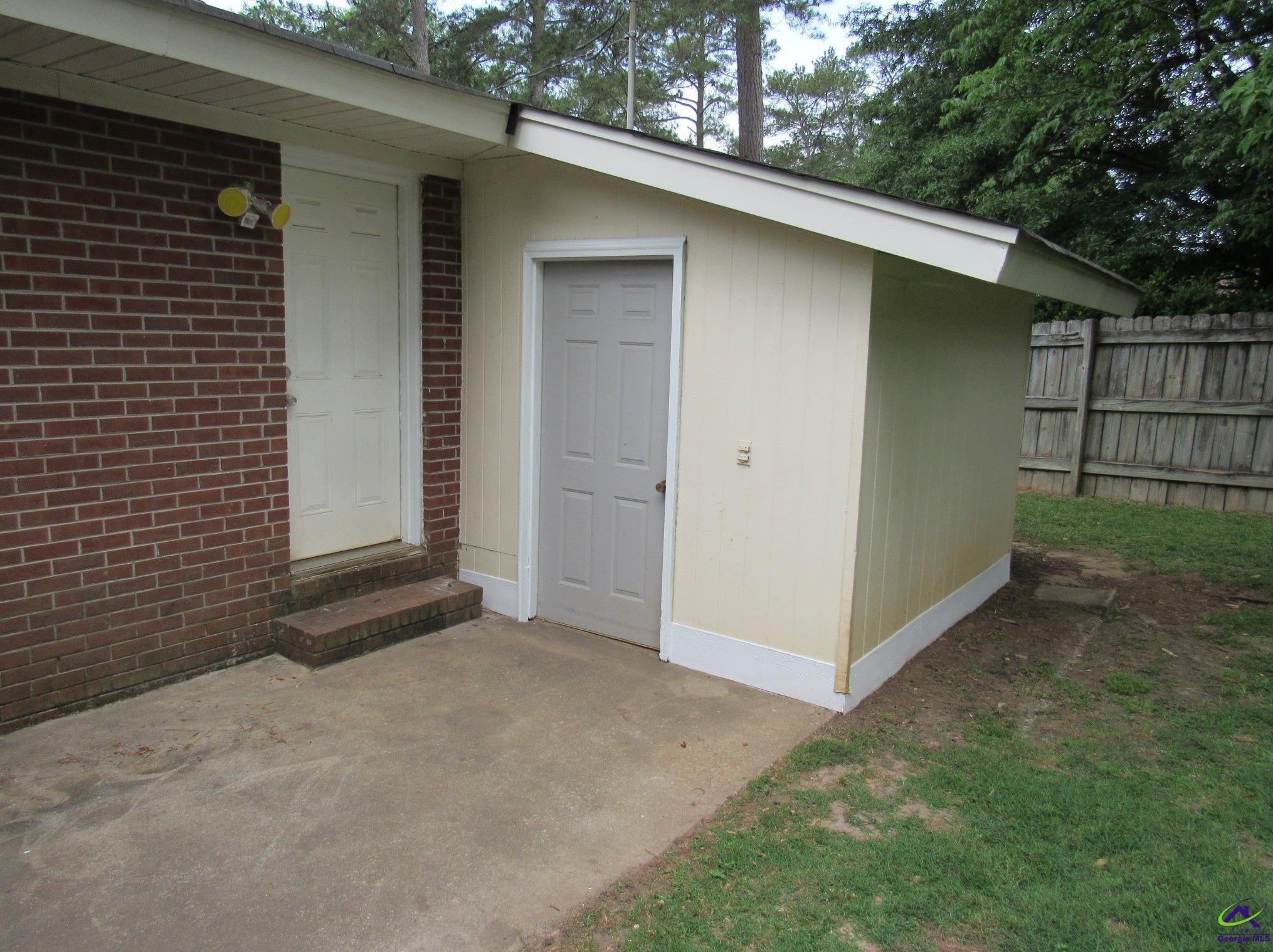 1012 Pine Pl, Perry GA  31069-2333 exterior