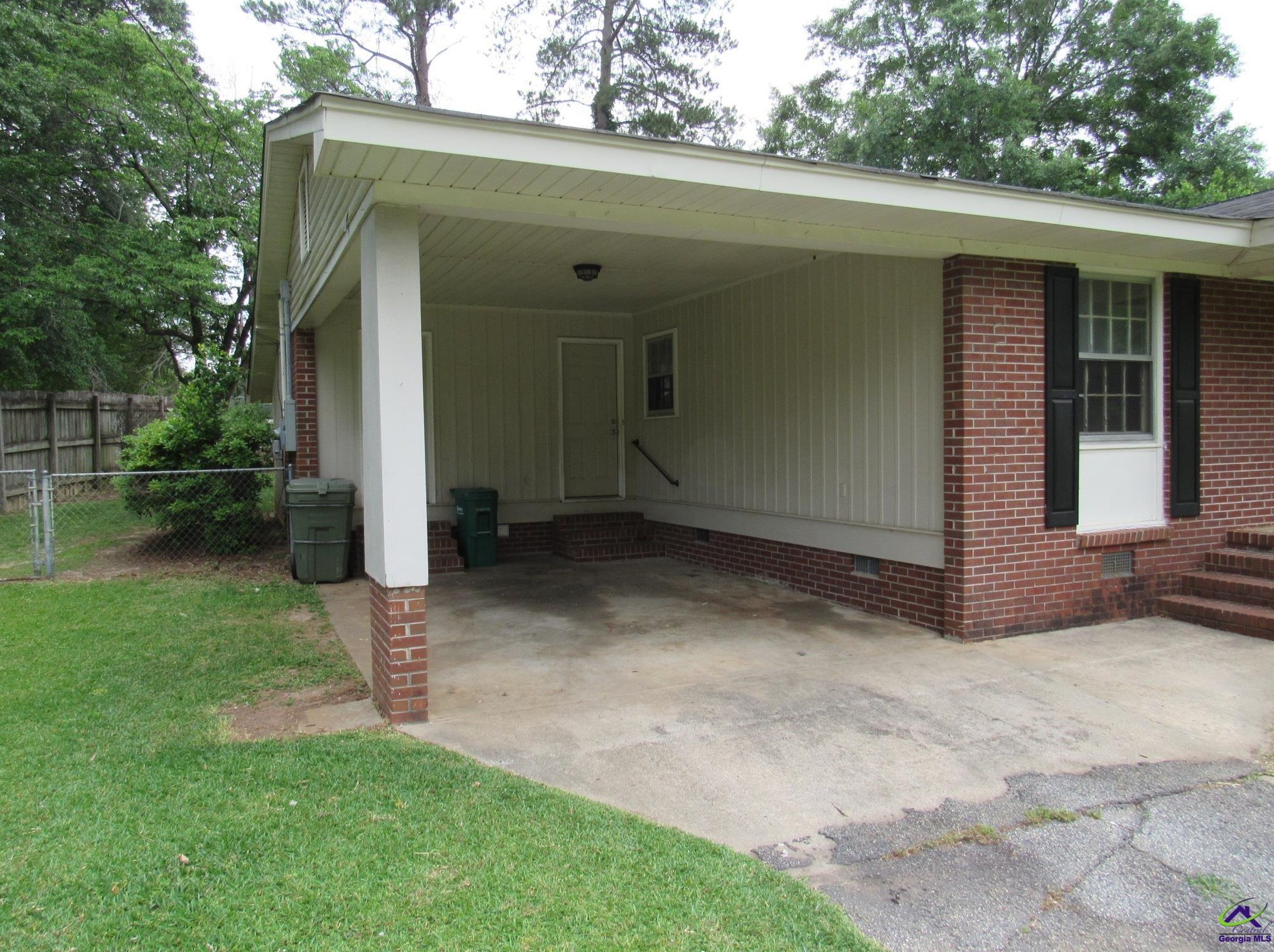1012 Pine Pl, Perry GA  31069-2333 exterior