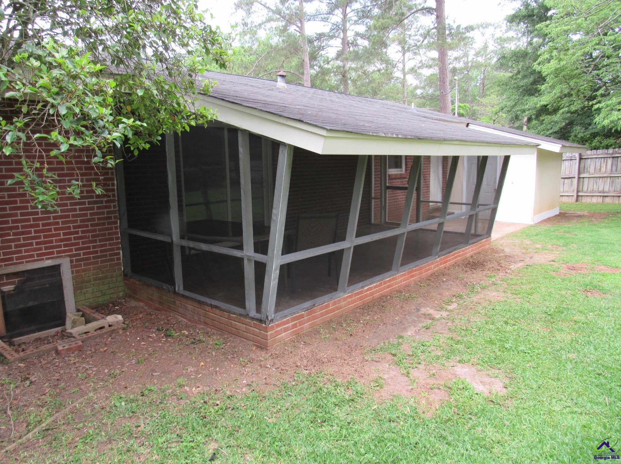 1012 Pine Pl, Perry GA  31069-2333 exterior