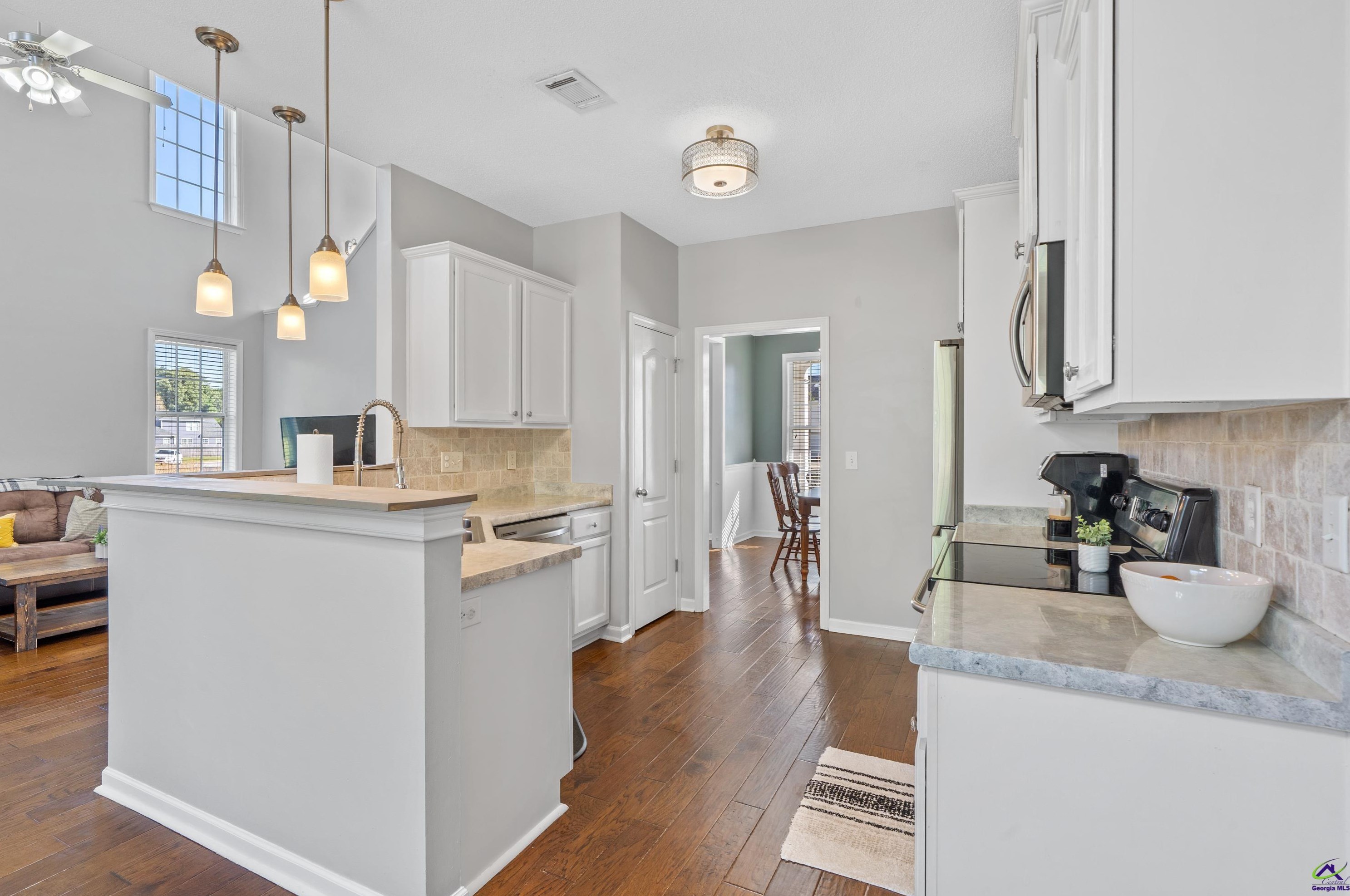 113 Meyers Lake Dr, Warner Robins GA  31088-2109 exterior