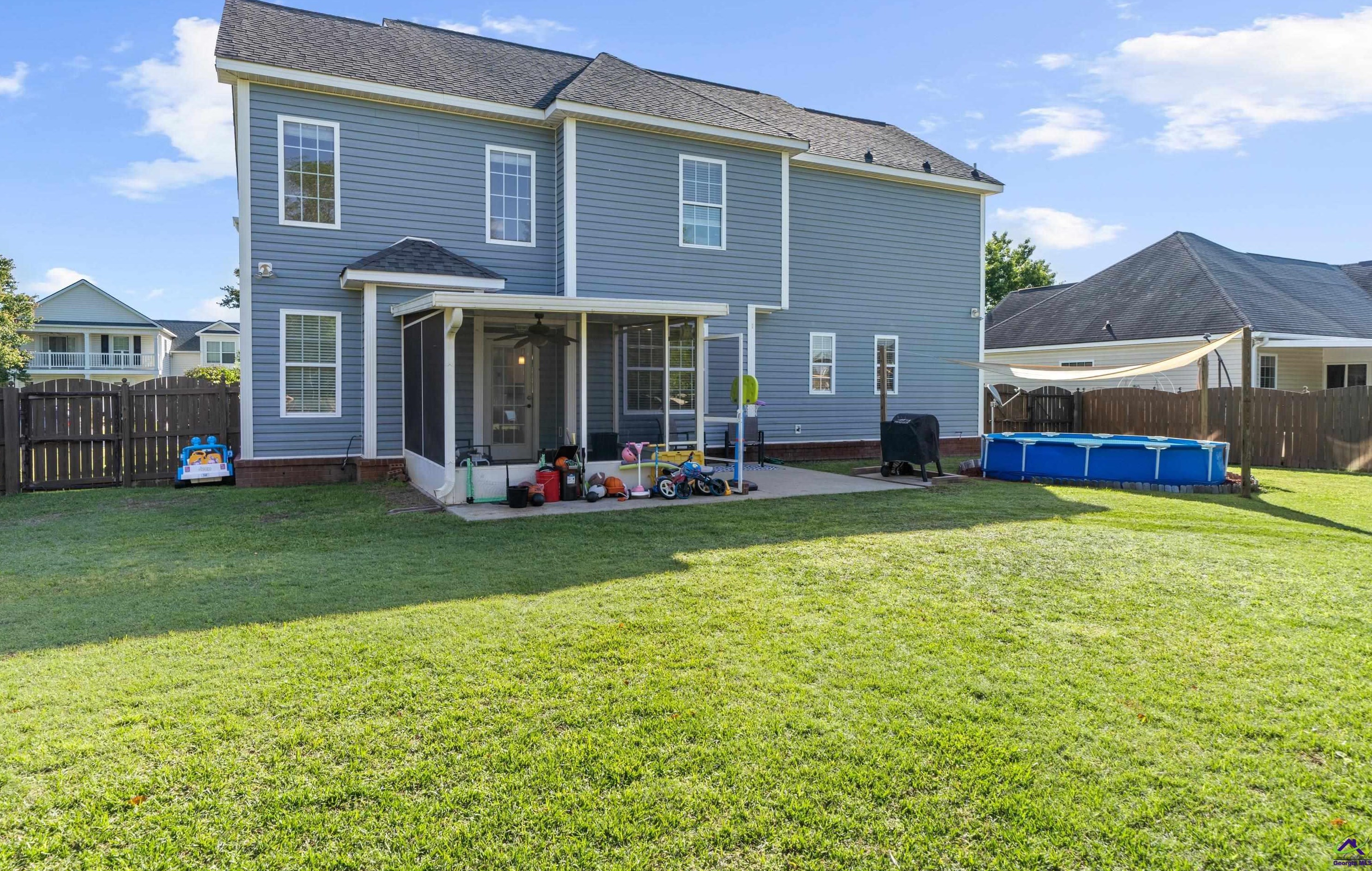 113 Meyers Lake Dr, Warner Robins GA  31088-2109 exterior