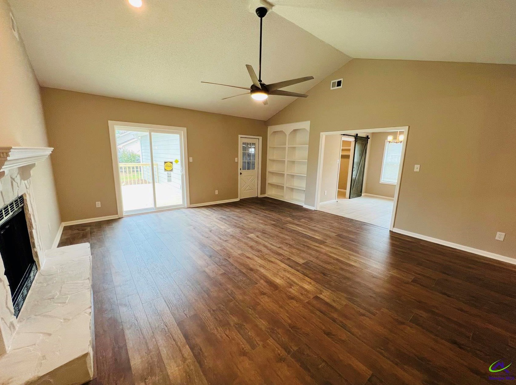 100 Beaver Lodge Pl, Warner Robins GA  31088-6082 exterior
