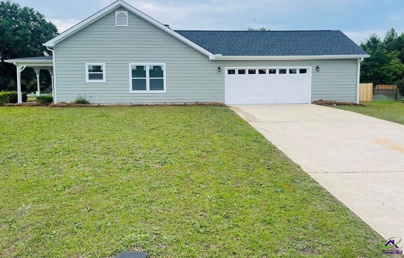 100 Beaver Lodge Pl, Warner Robins GA  31088-6082 exterior
