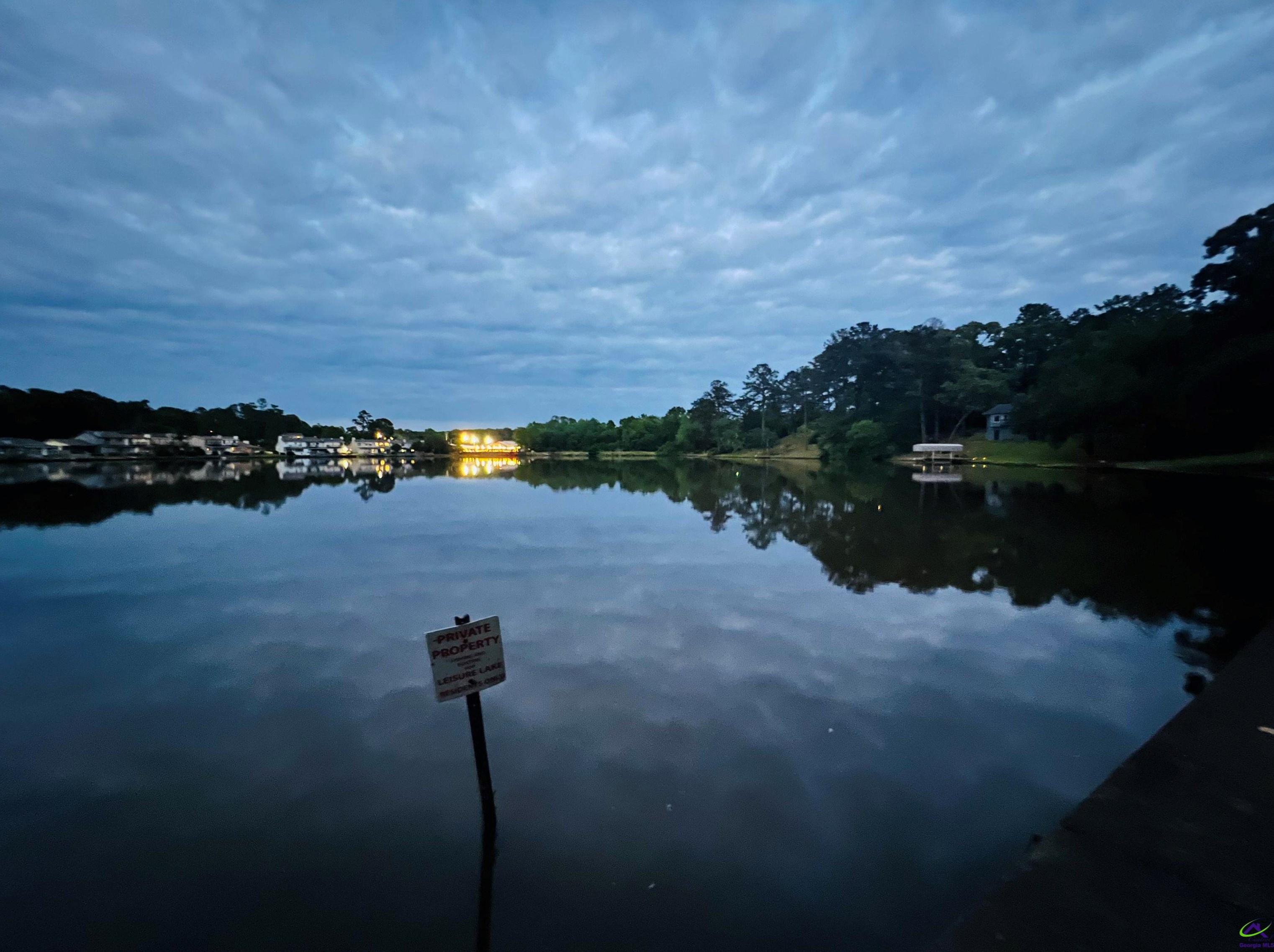 100 Beaver Lodge Pl, Warner Robins GA  31088-6082 exterior