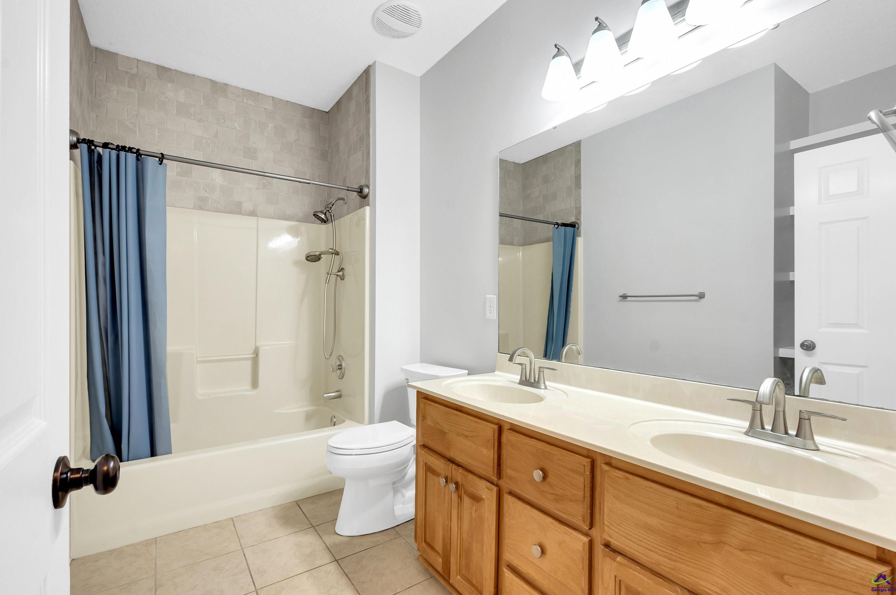 718 Bay Laurel Cir, Warner Robins GA  31088-2953 exterior