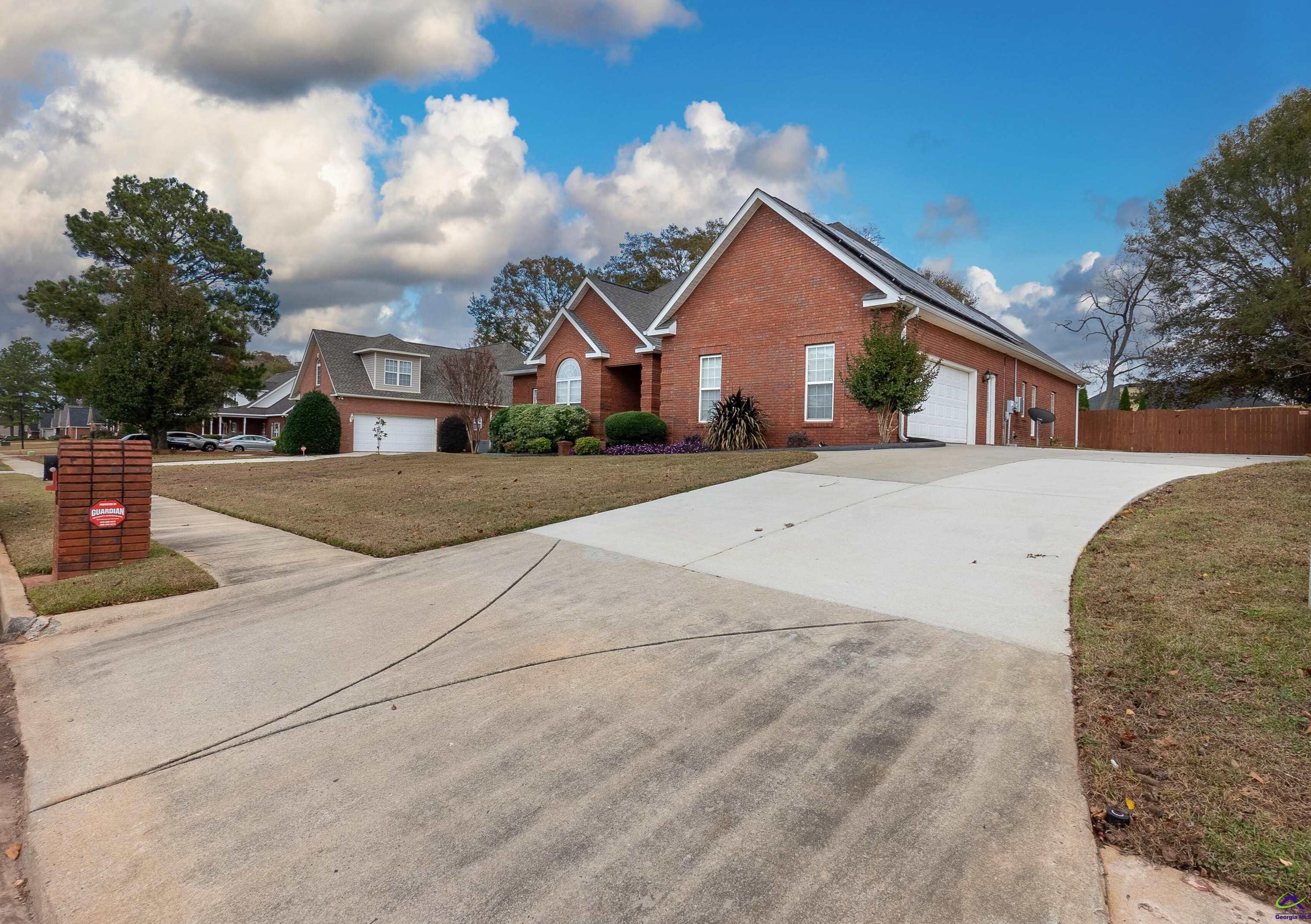 718 Bay Laurel Cir, Warner Robins GA  31088-2953 exterior