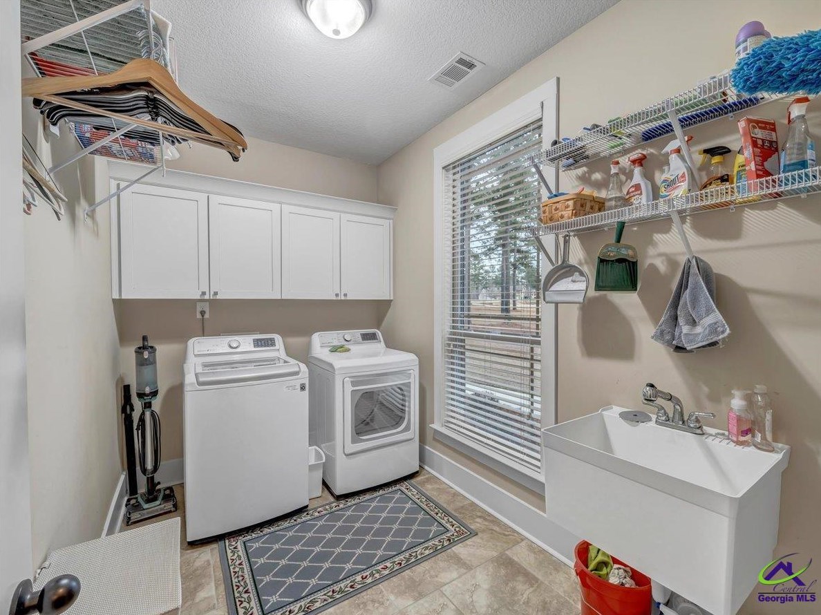 4060 Roundtop Cir, Perry GA  31069-7806 exterior