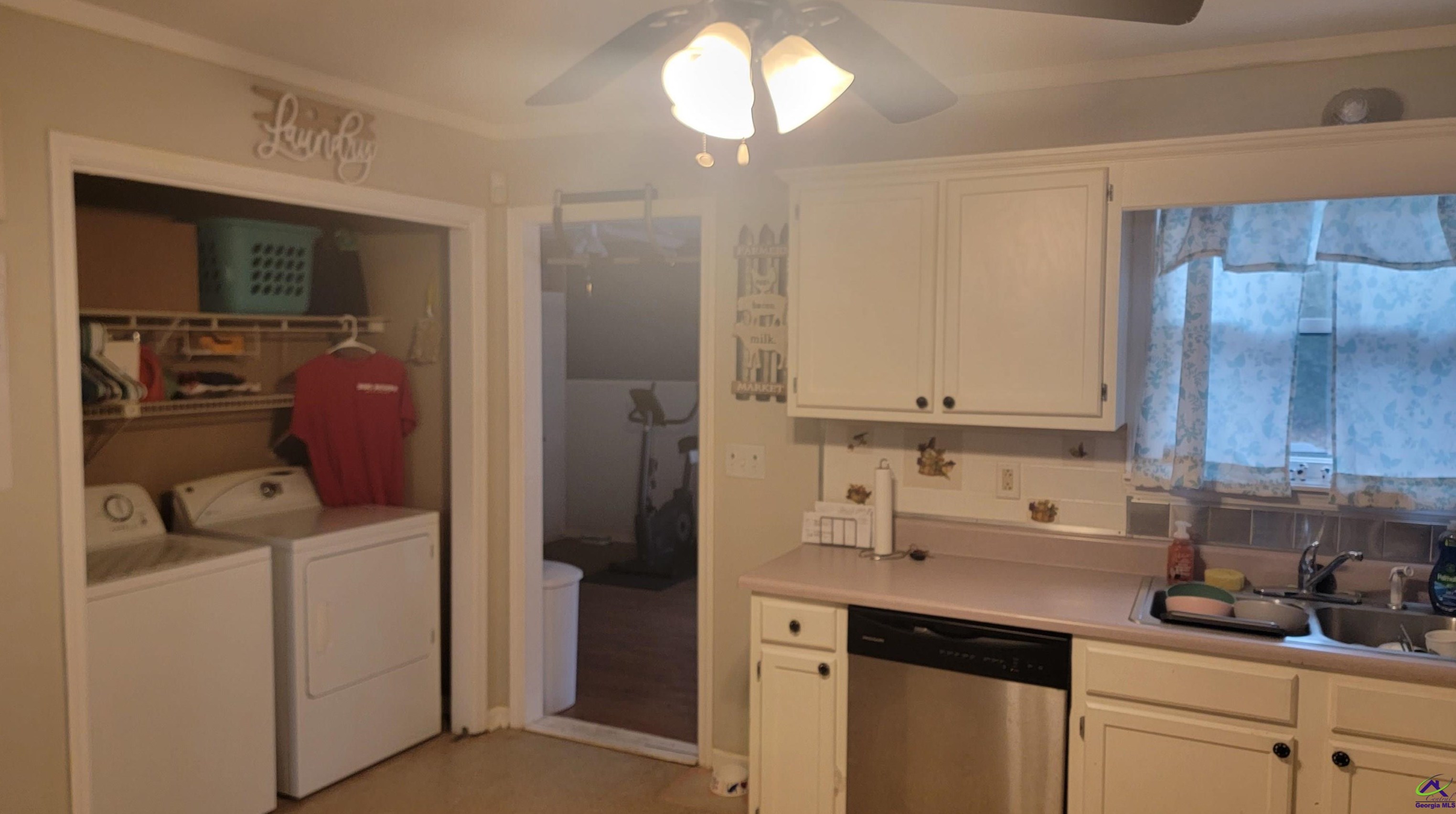 448 Woodland Dr, Warner Robins GA  31088-7120 exterior