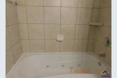 408 Club Villa Court Apt 3, Kathleen, GA 31047 - Photo 11