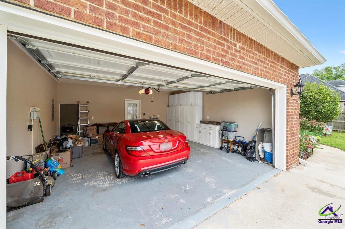 102 Tignor Ct, Lithonia GA 31028-1396 exterior