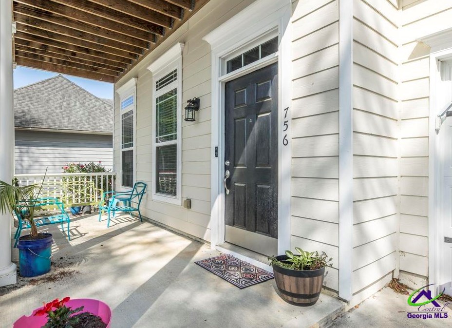 756 Ivy Brook Way, Macon GA  31210-5528 exterior