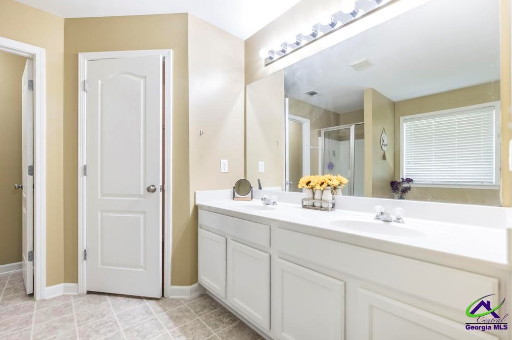 756 Ivy Brook Way, Macon GA  31210-5528 exterior