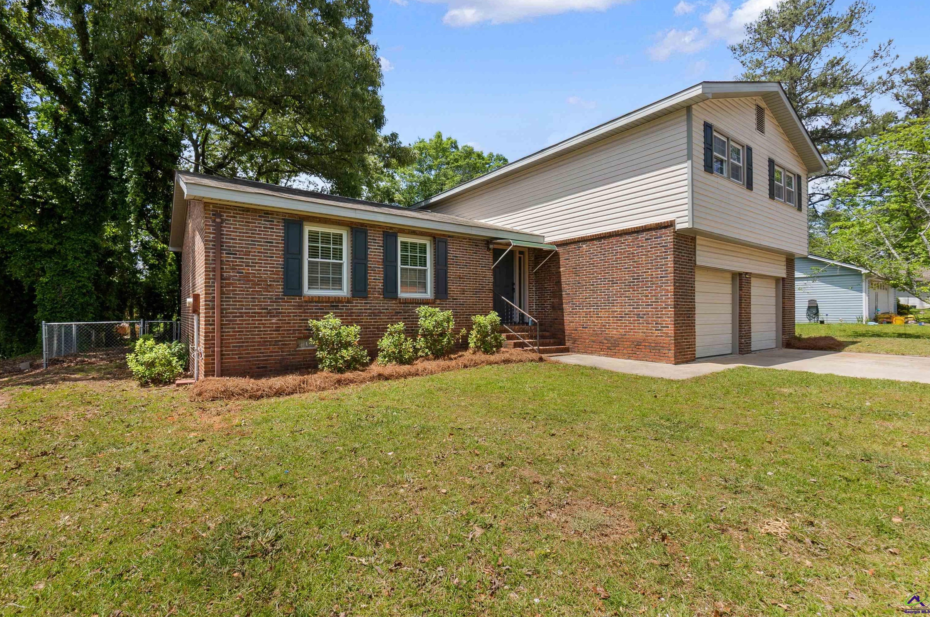 101 Devonshire Rd, Warner Robins GA  31088-4223 exterior