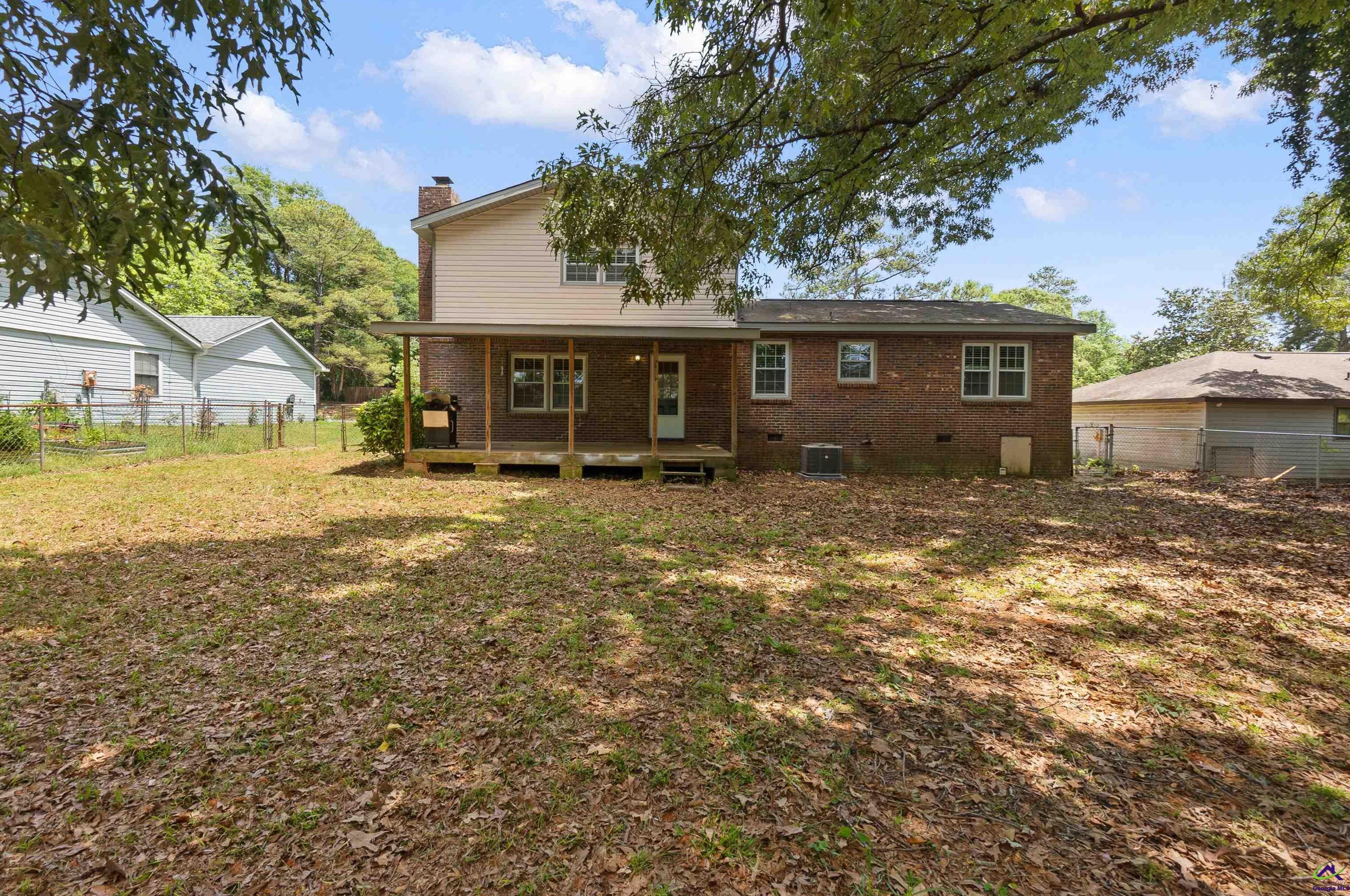 101 Devonshire Rd, Warner Robins GA  31088-4223 exterior