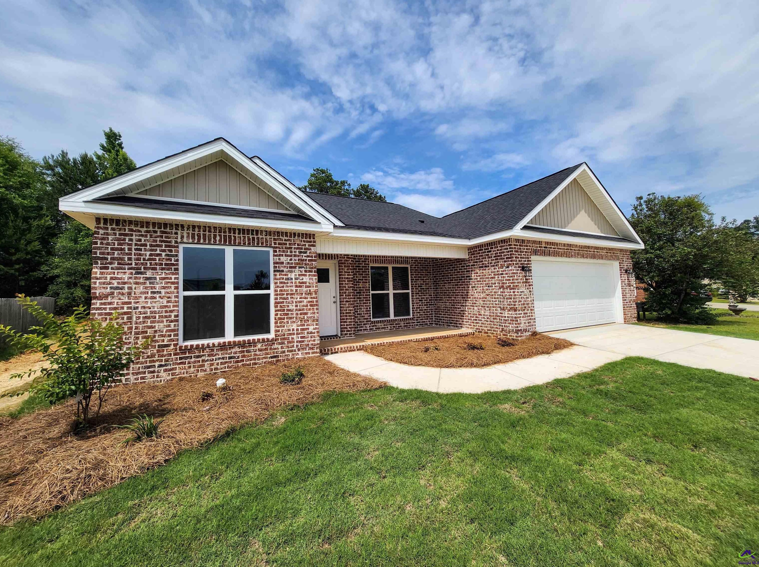 233 Christine Cir, Perry GA  31069-5227 exterior