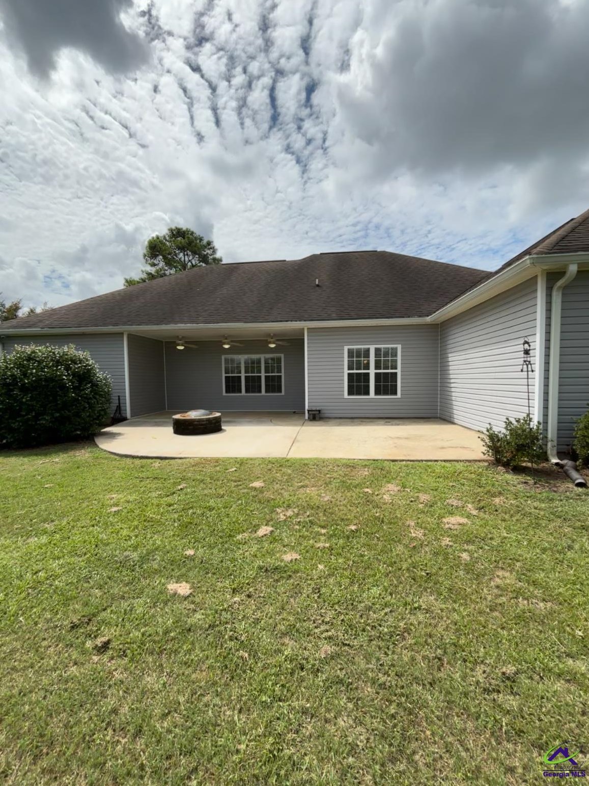 321 Ellicott Dr, Warner Robins GA  31088-1264 exterior